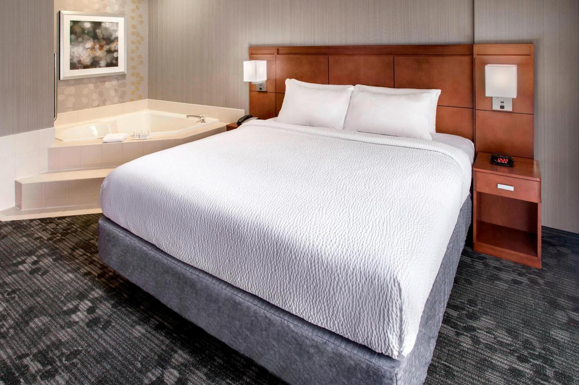 Courtyard 3* Parsippany